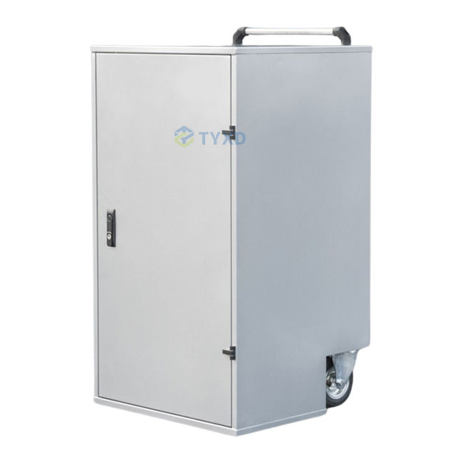 Cavallo in sella di metallo, portabagagli, armadietto, mini-cavallo in sella, scatola, portabagagli, armadietto