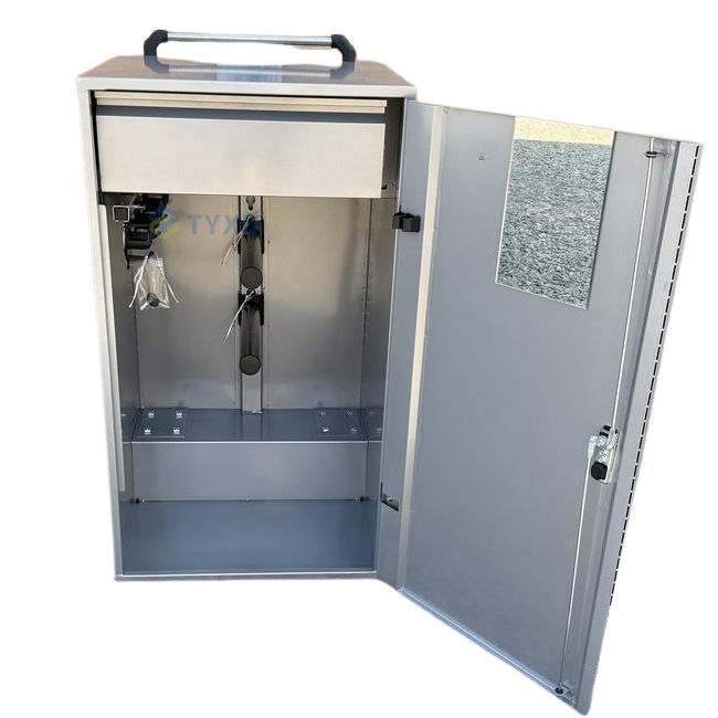 Cavallo in sella di metallo, portabagagli, armadietto, mini-cavallo in sella, scatola, portabagagli, armadietto